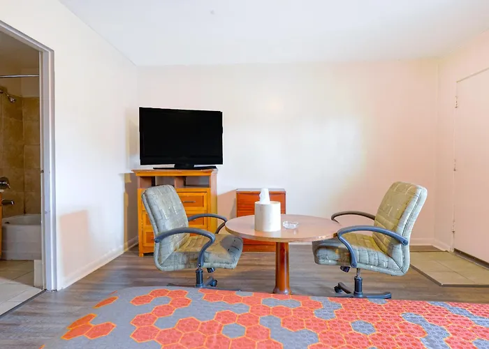 Manor By Oyo Near Oak Brook Chicago Westchester Motel 2*