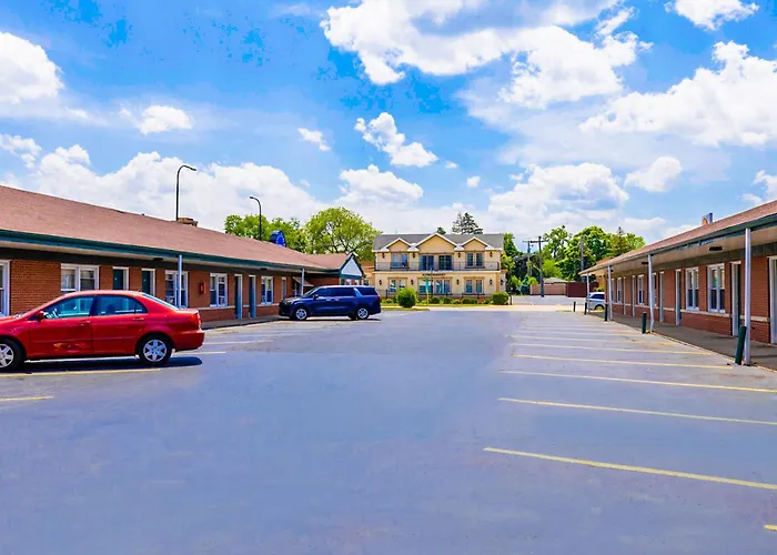 Manor By Oyo Near Oak Brook Chicago Westchester Motel