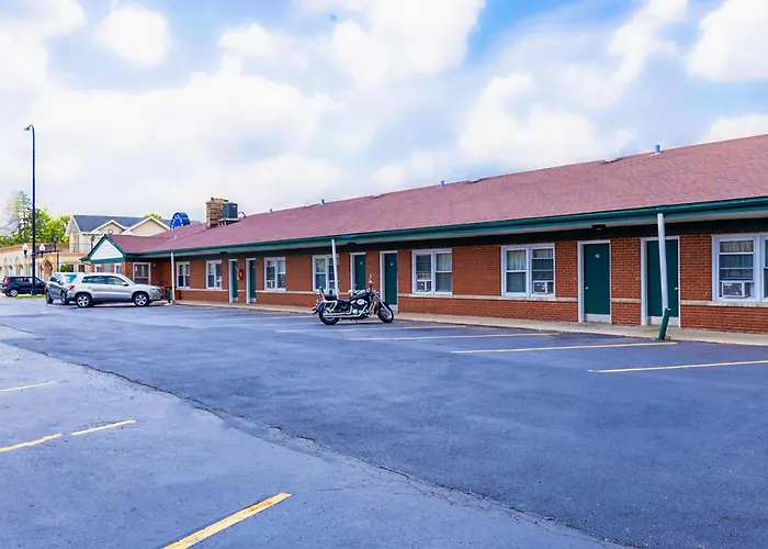 Manor By Oyo Near Oak Brook Chicago Westchester Motel 2*