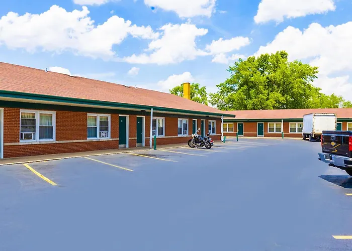 Motel Manor By Oyo Near Oak Brook Chicago Westchester 2*